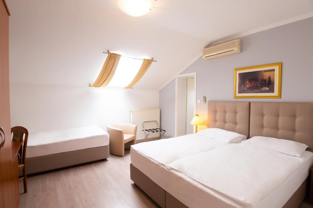 Tina Hotel 3*
